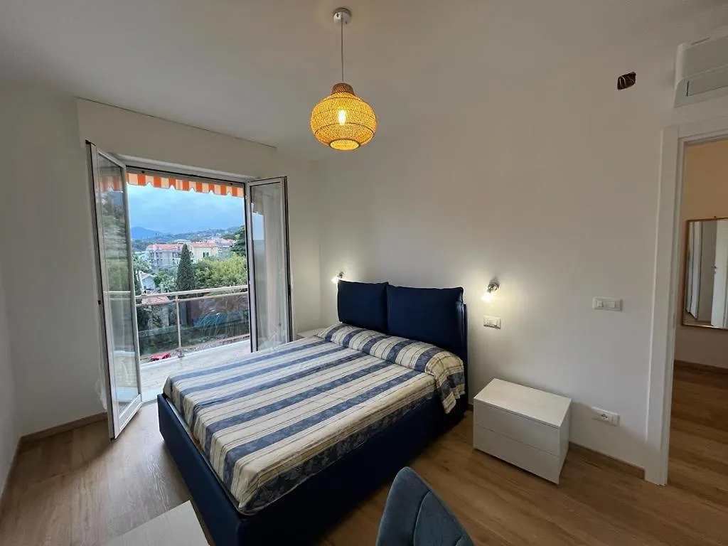 Apartment Il Giardino Segreto Bike Room Pietra Ligure